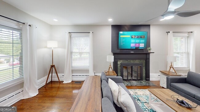 Photo - 1114 Fayetteville Rd SE