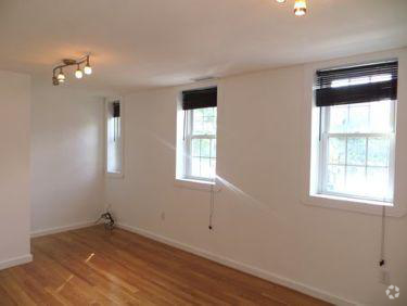 Building Photo - 204 3rd St Unit 1 Rental