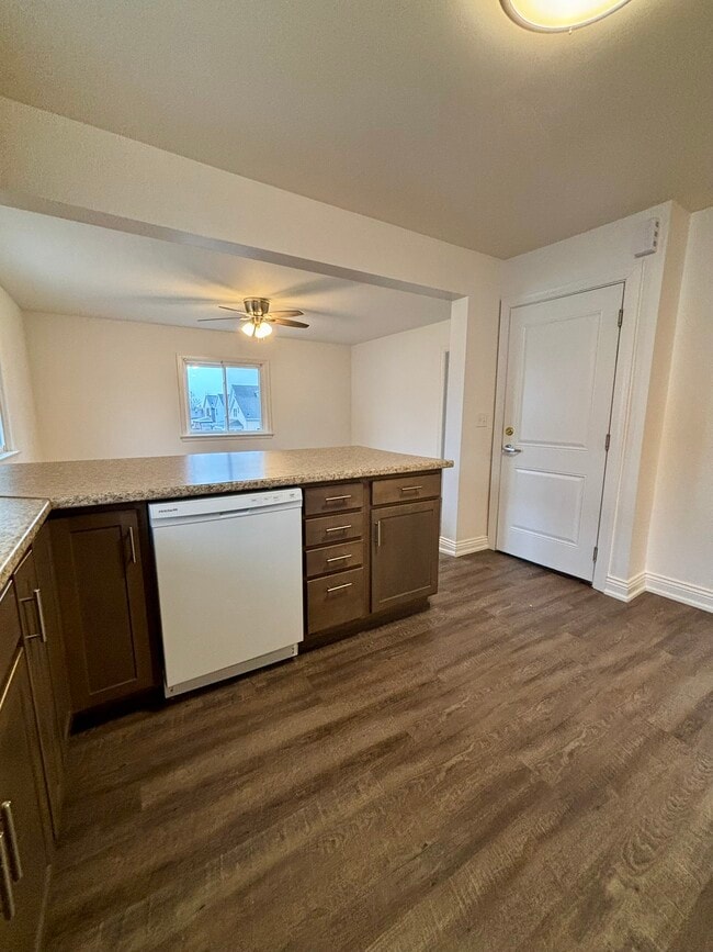 Photo - 77 Laverack Ave