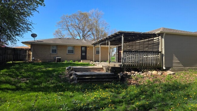 Photo - 2564 E Tiffin Ave