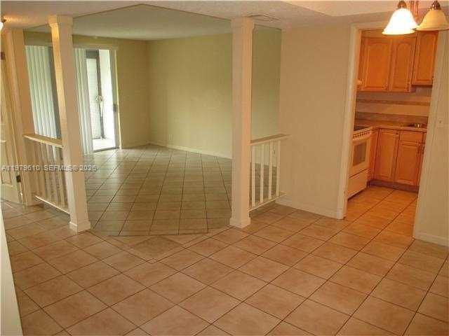 Photo - 3710 Inverrary Dr Unit 3B