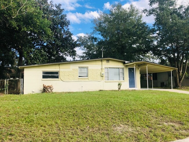 Building Photo - 240 Lee Dr