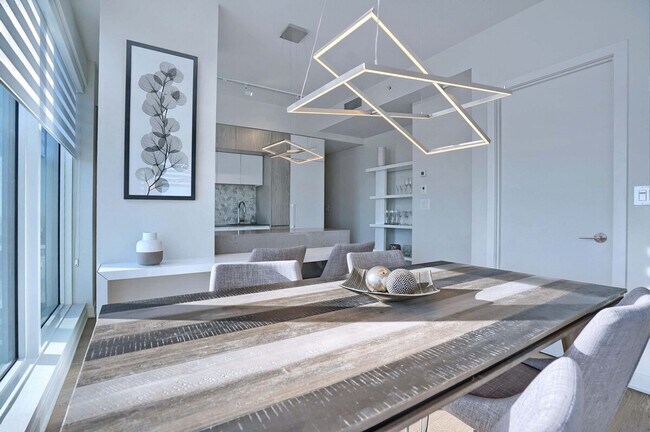 Photo - 1215 Rue Saint-Antoine O Unit ID1262041P