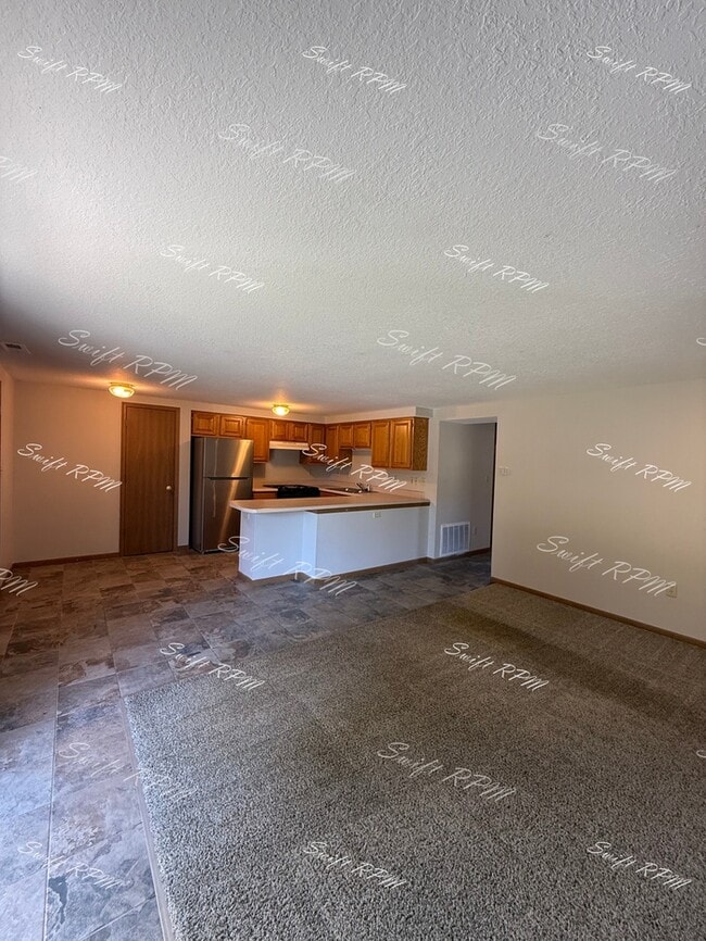 Photo - 718 W 25th St