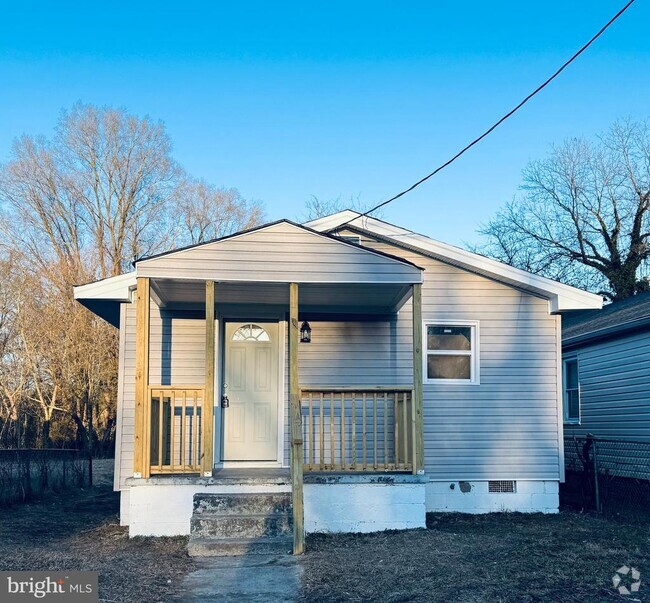 Building Photo - 129 S Old Church St Rental