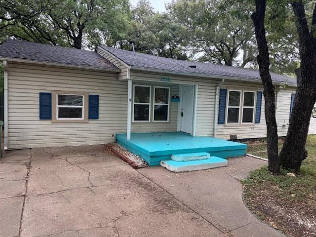 Photo - 1216 Dora St House