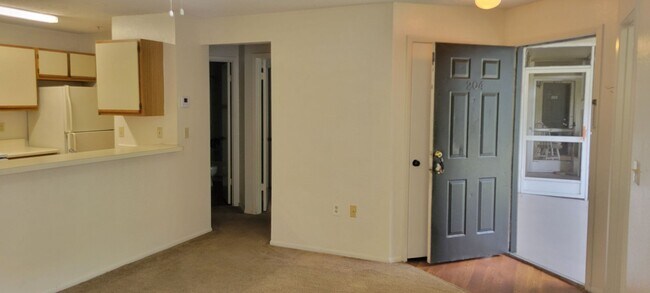 Landing - 621-204 - Landing - 621-204 Apartment Unit 621-204