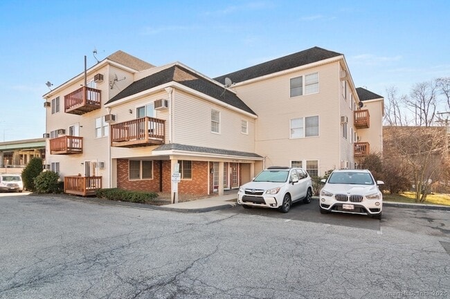 Photo - 20 Daly St Unit APT 2F