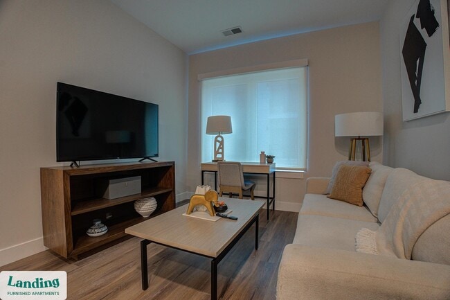 Photo - 1999 E Boston St Unidad 313.1406081