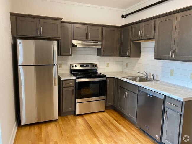 Building Photo - 413 Main Ave Unit 203 Rental