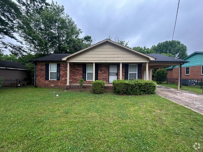 Building Photo - 307 Pinewood St Rental