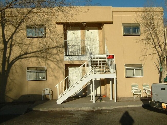 Building Photo - 105 General Arnold St NE Unit B