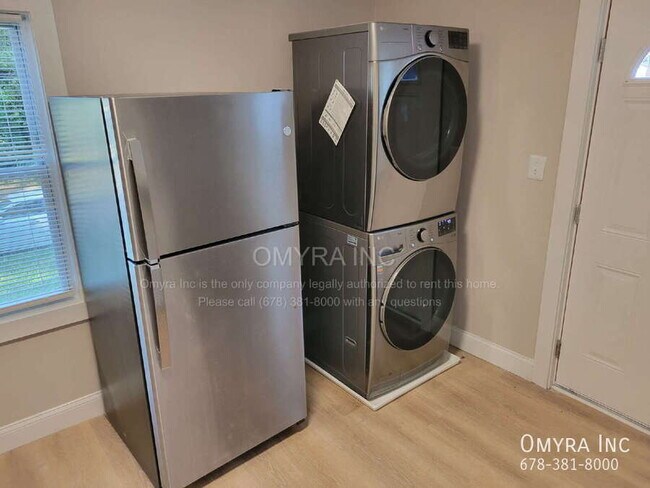 Photo - 1223 Campbellton Pl SW