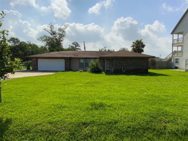 Building Photo - 515 S Burnett Dr