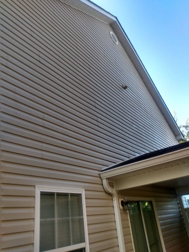 Photo - 6237 Hickory Ln Cir