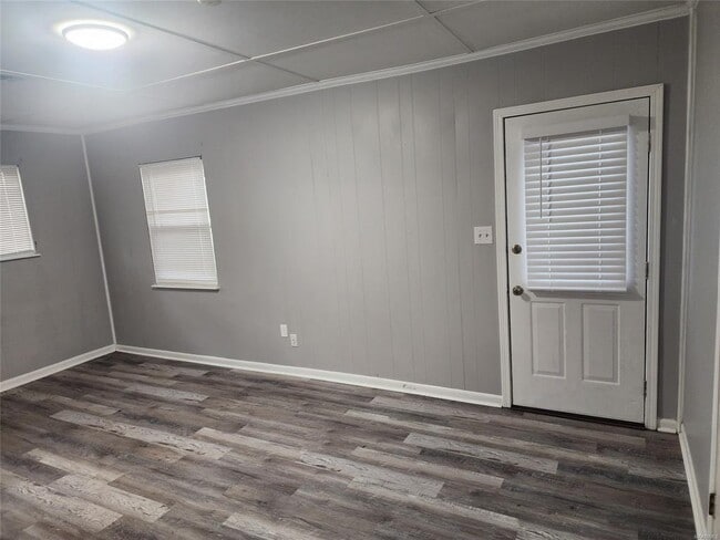 Photo - 4335 Rainbow Rd