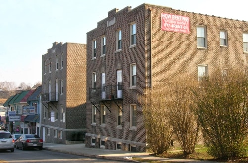 Yorkshire Court - Yorkshire Court Apartments