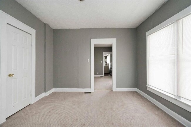 Photo - 2917 E Michigan St