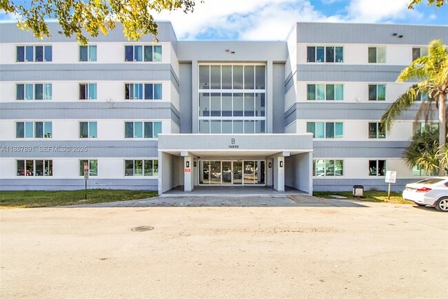 Building Photo - 14850 Naranja Lakes Blvd Unit B4G