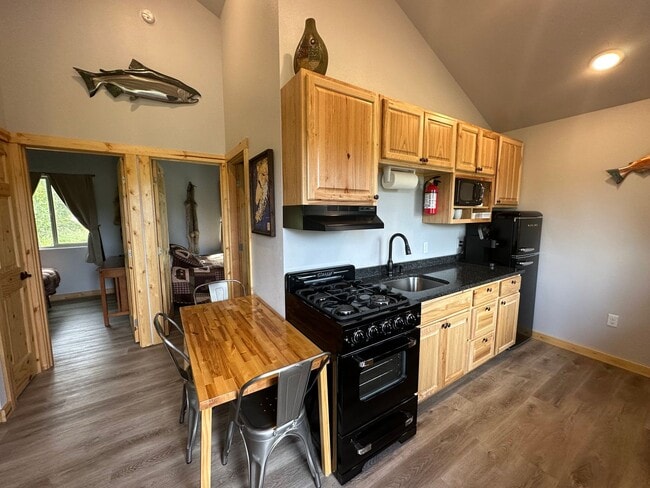 Photo - 1050 Angler Dr Unidad Cabin 2