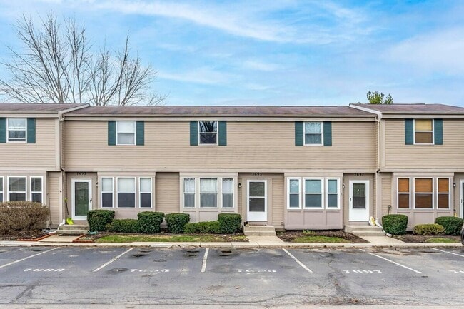 Building Photo - 7695 Barkwood Dr Unit 7695