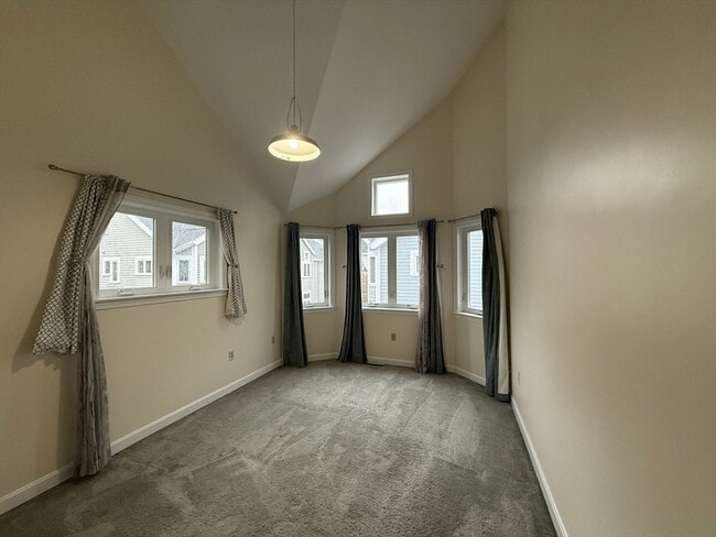 Photo - 10 Rollins Ct Unit 10