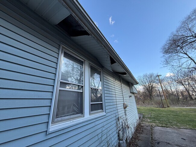 Photo - 803 E Whitmer St