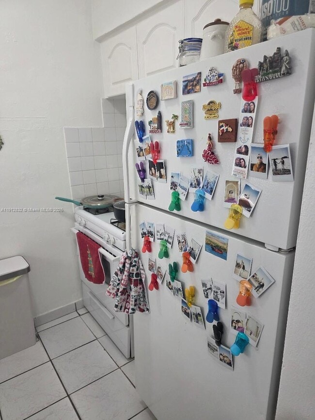 Photo - 340 W 19th St Apartamento Unidad 9