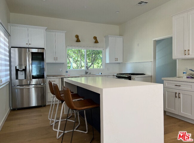 Building Photo - 1630 Cimarron St Rental