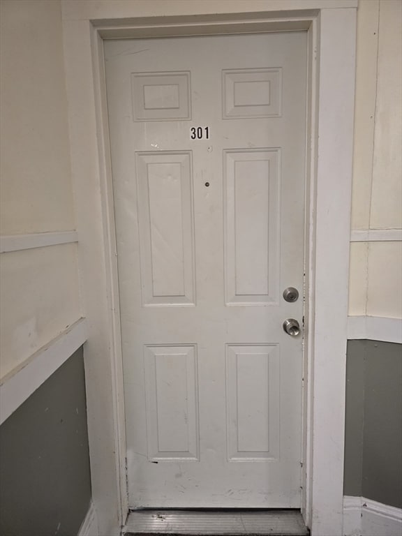 Building Photo - 604 Essex St Unit 301