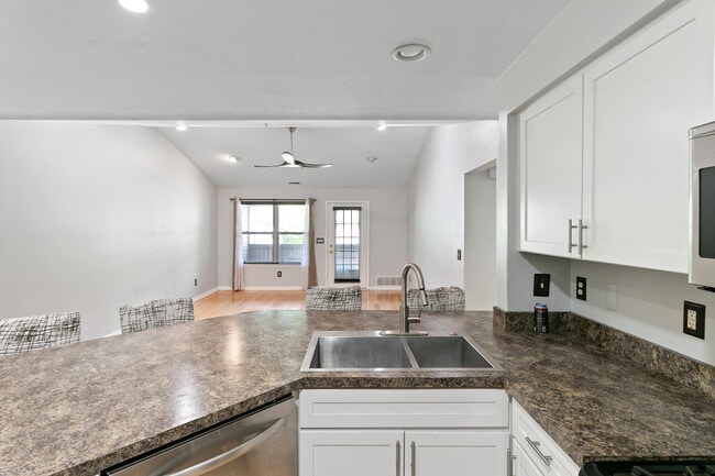 1407 Millbrook Trail