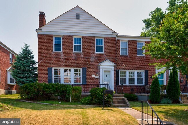 1738 Glen Ridge Rd