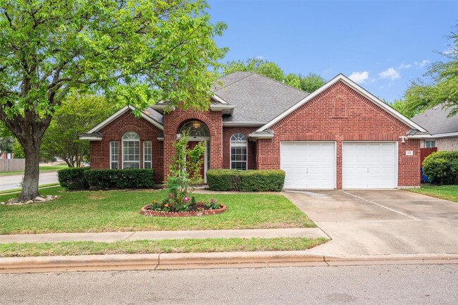 Photo - 901 Cashew Ln