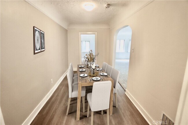 Photo - 1925 Hillcrest Rd