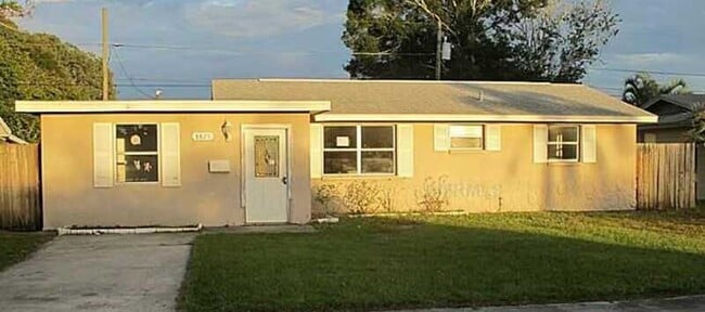 Building Photo - 8825-8856 56th St Rental