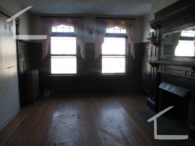 Photo - 4 BR Apartment_Brookline_Students Welcome