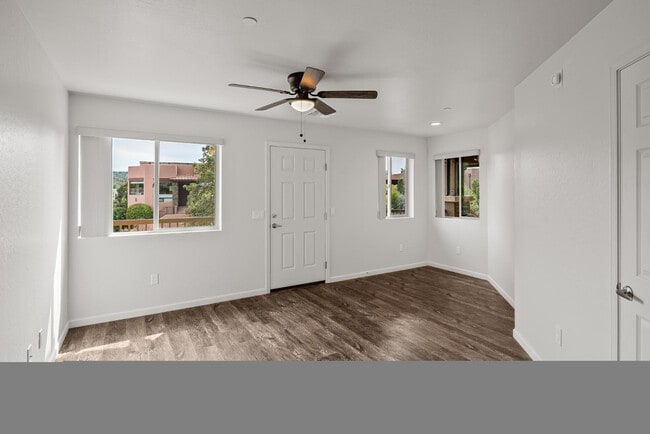 Photo - 1824 Kestrel Cir