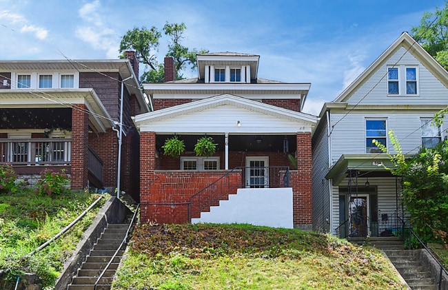 410 Eureka St