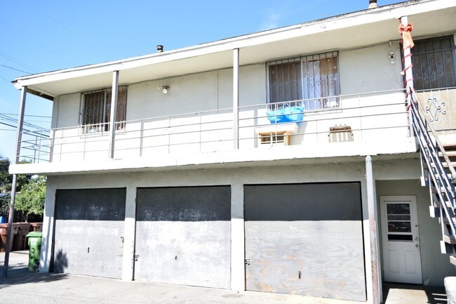 Photo - 903 N Sloan Ave