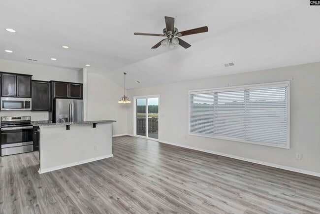 Photo - 356 Finch Ln