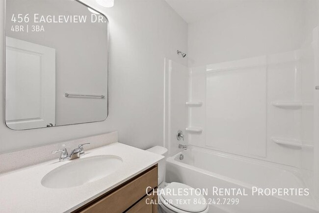 Photo - 456 Eagleview Dr