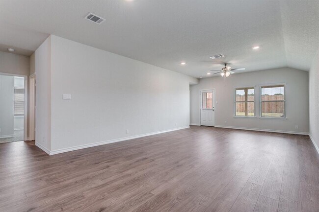 Photo - 21042 Gravel Keep