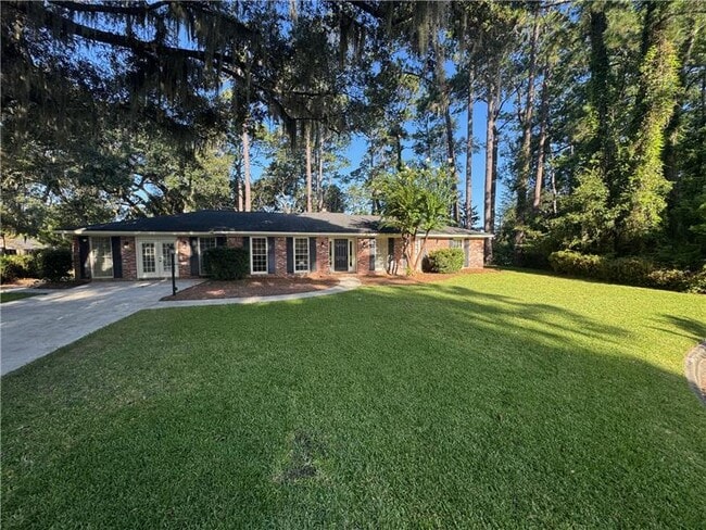 Building Photo - 12 Raleigh Dr