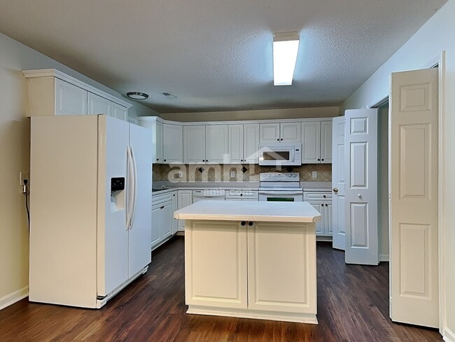 Photo - 16 Waterthrush Way