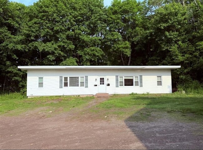 Building Photo - 207 Main St Unit A