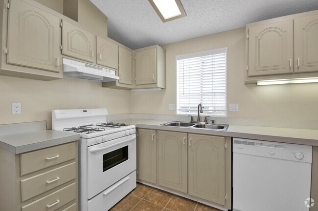 Building Photo - 525 W El Norte Pky Rental