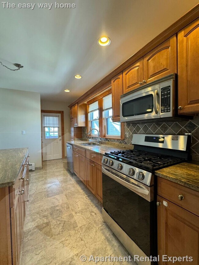 Photo - 14 Melville Rd Unit #2