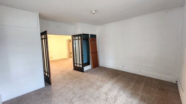 Photo - 3 Bed 1 Bath Home with Garage