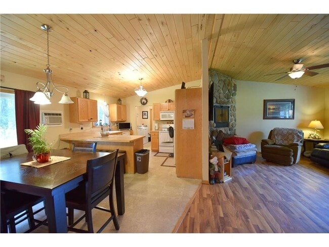 Photo - 12858 Woodfern Ln Unit 1