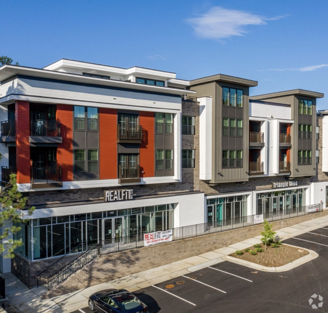 Building Photo - 1540 Dunn Rd Unit 205 Rental